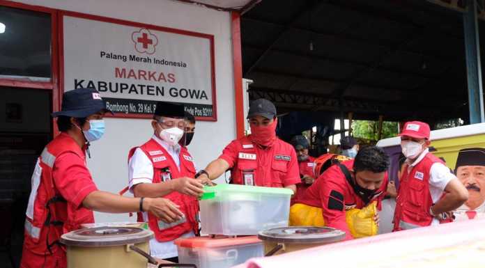 Ketua PMI Gowa Lepas Bantuan Untuk Korban Banjir Bandang Luwu Utara PMI Gowa