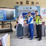 perlengkapan berkendara aman