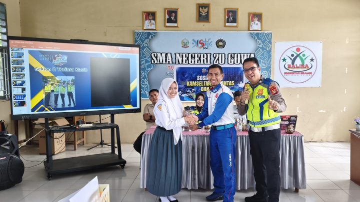 perlengkapan berkendara aman